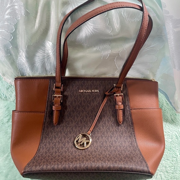 MICHAEL KORS
Charlotte Large Logo and Leather Top-Zip Tote Bag - Picture 2 of 8